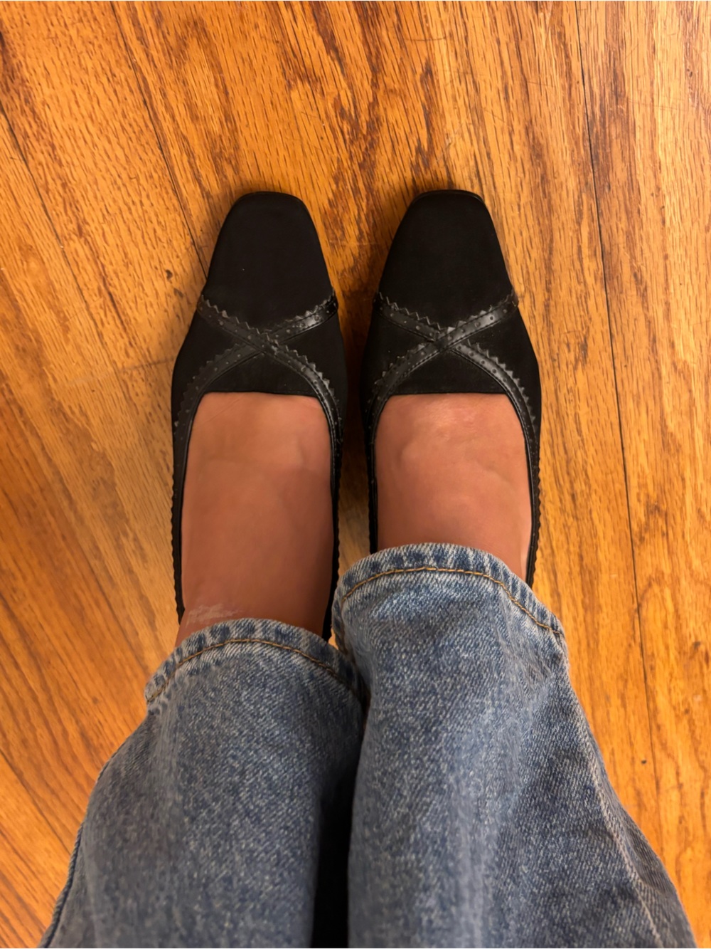 Laura Scott Classic Black Square-Toe Women's Kitten Heels